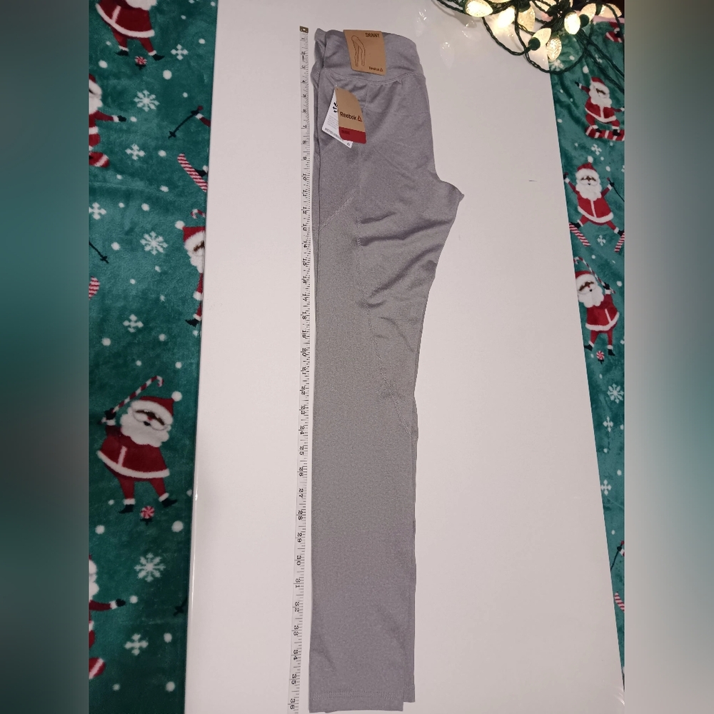 NEW Reebok leggins
